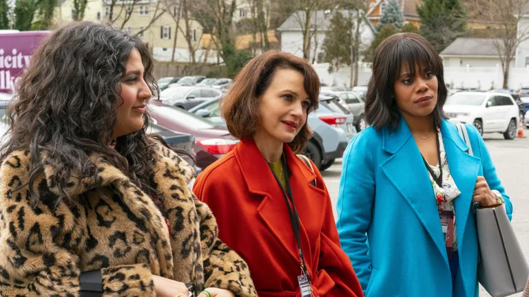 Постер 8 серии 1 сезона сериала «Девушки в автобусе»