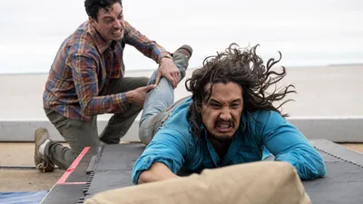 Постер 8 серии 1 сезона сериала «Население: 11»