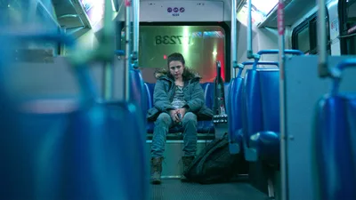 Постер 3 серии 1 сезона сериала «Уборщица. История матери-одиночки»