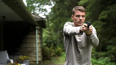 Постер 10 серии 1 сезона сериала «Ночной агент»