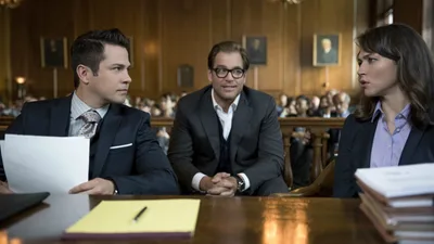 Постер 2 серии 1 сезона сериала «Булл»