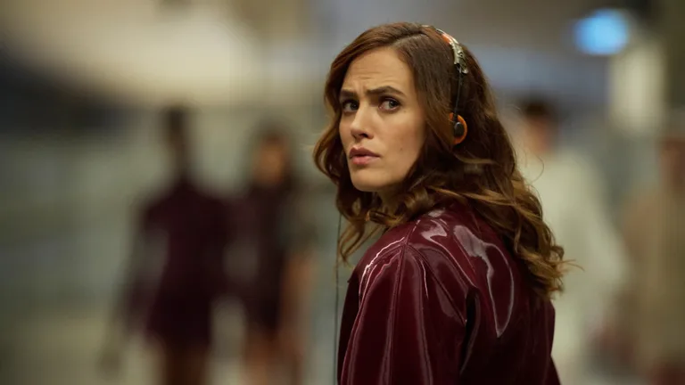 Постер 9 серии 1 сезона сериала «Дивный новый мир»