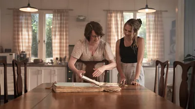 Постер 2 серии 1 сезона сериала «Последняя годовщина»