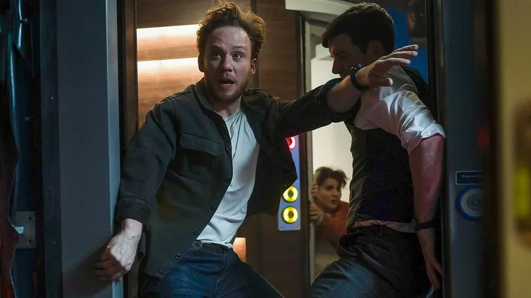 Постер 5 серии 1 сезона сериала «Ночной поезд»