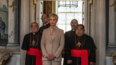 Постер 3 серии 1 сезона сериала «Новый Папа»