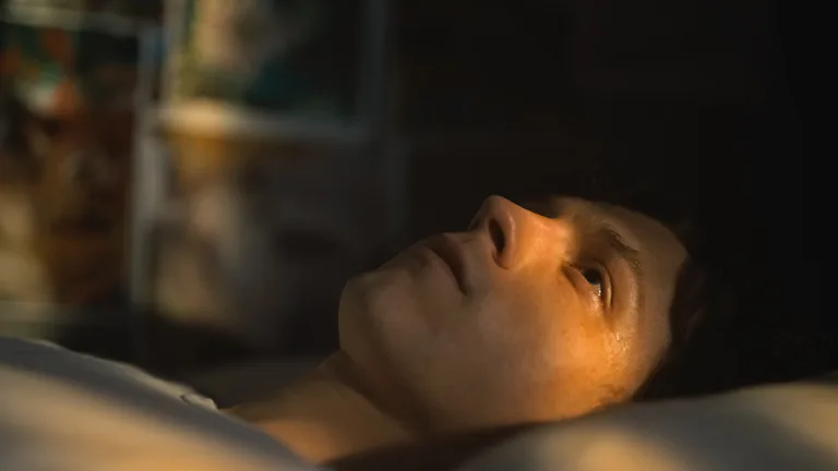Постер 10 серии 1 сезона сериала «Переполненная комната»