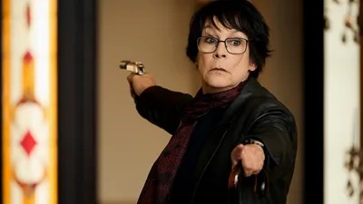 Постер 5 серии 1 сезона сериала «Липкое дело»