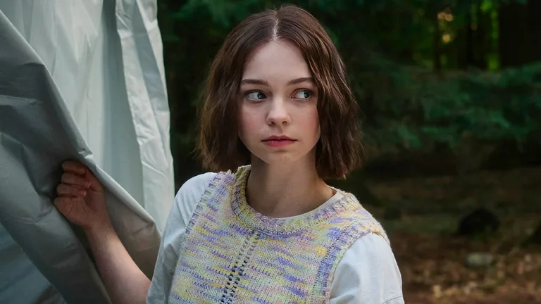 Постер 2 серии 1 сезона сериала «Хороших девочек не убивают»