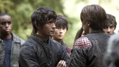 Постер 4 серии 1 сезона сериала «Сотня»