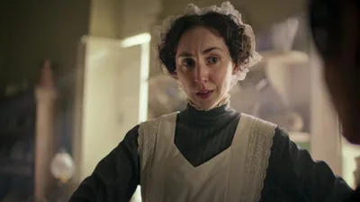 Постер 3 серии 1 сезона сериала «Шерлок и дочь»
