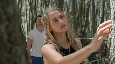 Постер 3 серии 1 сезона сериала «Последняя годовщина»