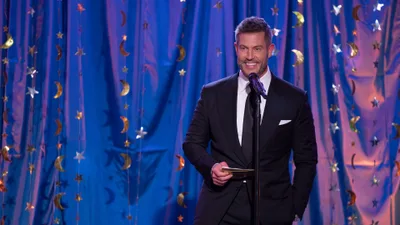 Постер 2 серии 1 сезона сериала «The Golden Bachelorette»