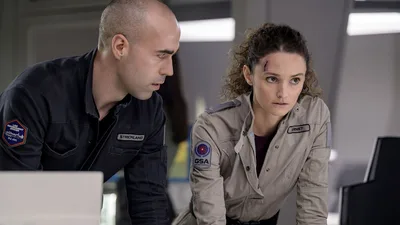 Постер 12 серии 1 сезона сериала «Ковчег»