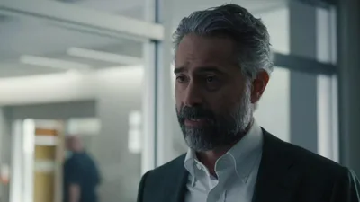 Постер 2 серии 1 сезона сериала «Док»