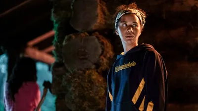 Постер 3 серии 1 сезона сериала «Шершни»