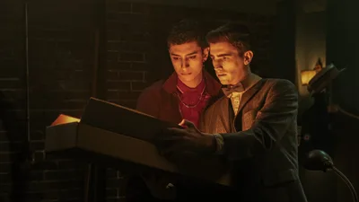 Постер 8 серии 1 сезона сериала «Детективы с того света»