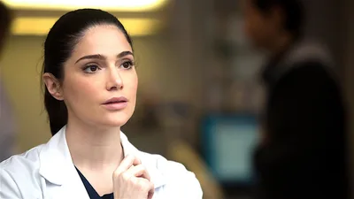 Постер 12 серии 1 сезона сериала «Новый Амстердам»