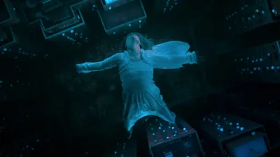 Постер 1 серии 1 сезона сериала «Похищение инопланетянами в Манхэттене»