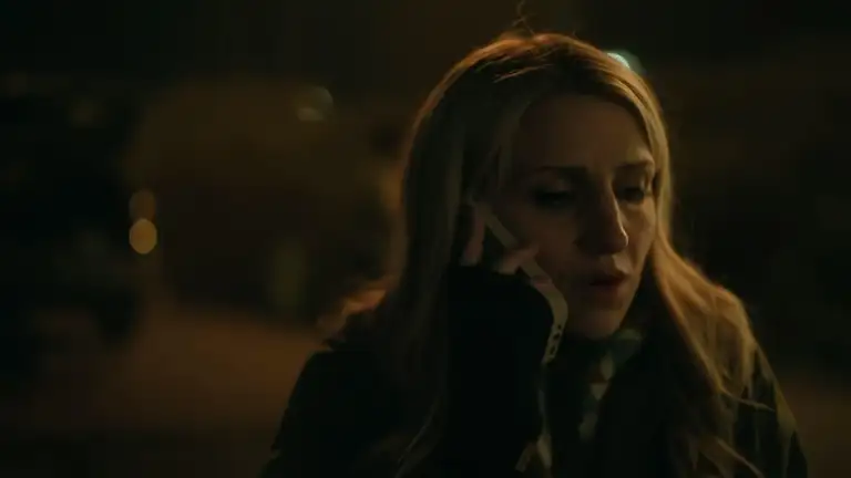 Постер 2 серии 1 сезона сериала «Убийца со счастливым лицом»