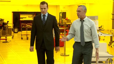 Постер 3 серии 1 сезона сериала «Форс-мажоры»