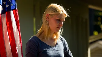 Постер 12 серии 1 сезона сериала «Родина»