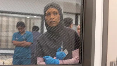 Постер 4 серии 1 сезона сериала «Больница Питт»