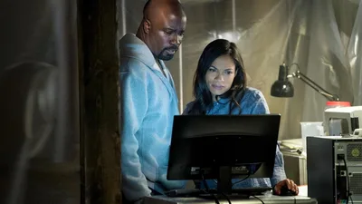 Постер 10 серии 1 сезона сериала «Люк Кейдж»