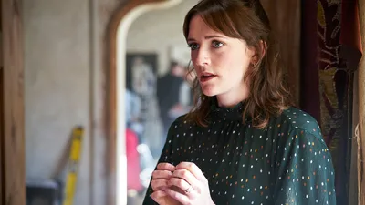 Постер 4 серии 1 сезона сериала «Призраки»