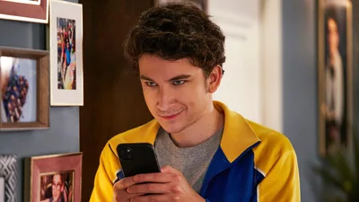 Постер 7 серии 1 сезона сериала «Ужин с родителями»