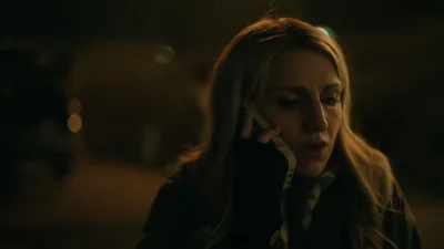 Постер 2 серии 1 сезона сериала «Убийца со счастливым лицом»