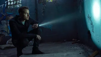 Постер 9 серии 1 сезона сериала «Следопыт»