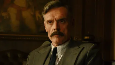 Постер 5 серии 1 сезона сериала «Пенниуорт»