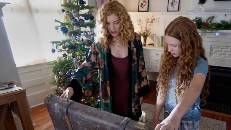 Постер 4 серии 1 сезона сериала «Holidazed»