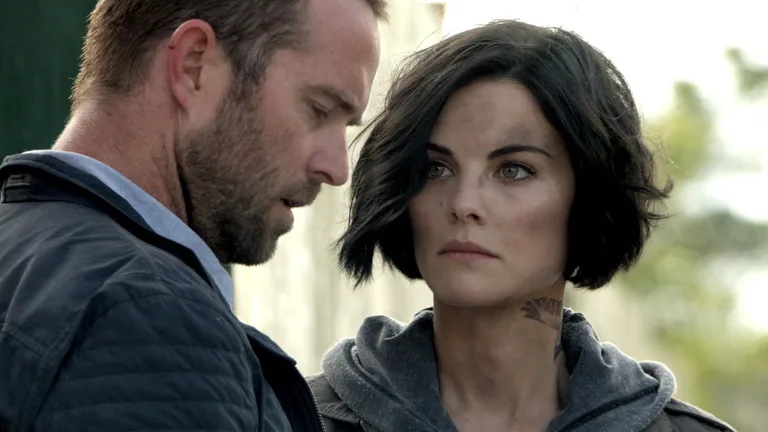 Постер 2 серии 1 сезона сериала «Слепая зона»