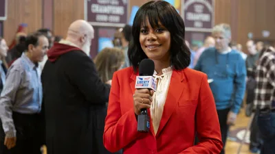 Постер 2 серии 1 сезона сериала «Девушки в автобусе»
