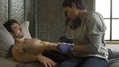 Постер 11 серии 1 сезона сериала «Сорвиголова»