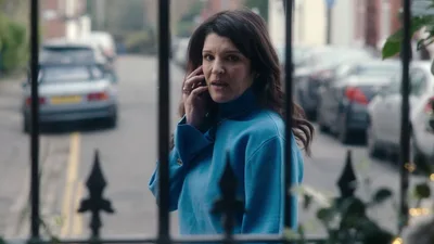 Постер 2 серии 1 сезона сериала «Единожды солгав»