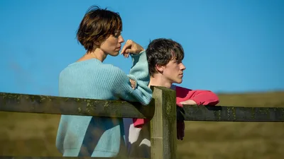 Постер 3 серии 1 сезона сериала «Слушатели»