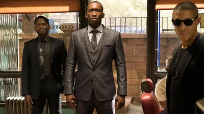 Постер 2 серии 1 сезона сериала «Люк Кейдж»