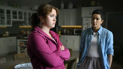 Постер 4 серии 1 сезона сериала «Яблоки никогда не падают»