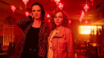 Постер 5 серии 1 сезона сериала «Шершни»