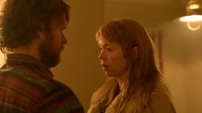 Постер 2 серии 1 сезона сериала «Покуда я тебя не убью»