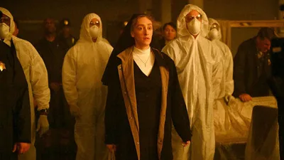 Постер 2 серии 1 сезона сериала «Гротеск»